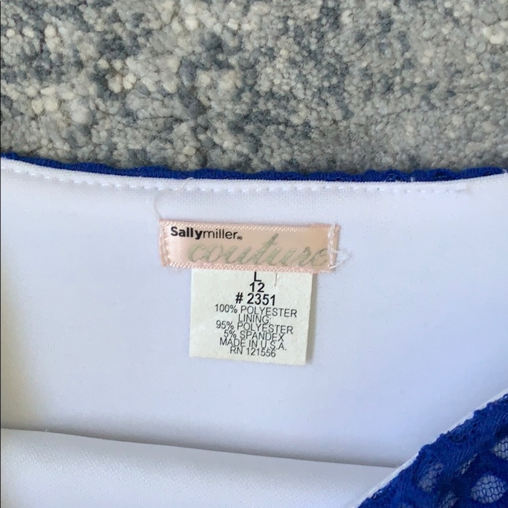 Dress - Picture 2 of 3